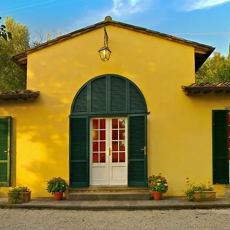 Serena & Dependances Villa