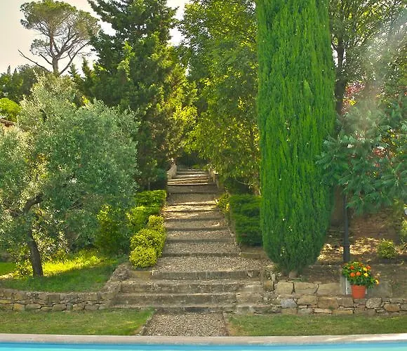 Serena & Dependances